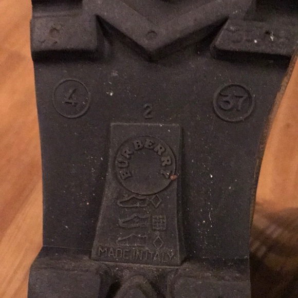Authentic Burberry Rainboots ☔️ - Picture 7 of 8